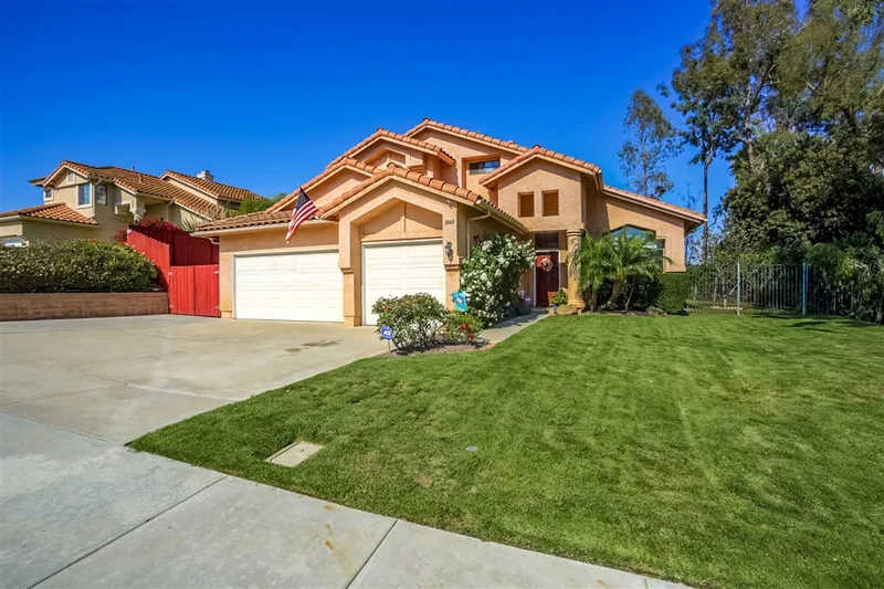 1860 Eagle Summit, Escondido, CA 92026