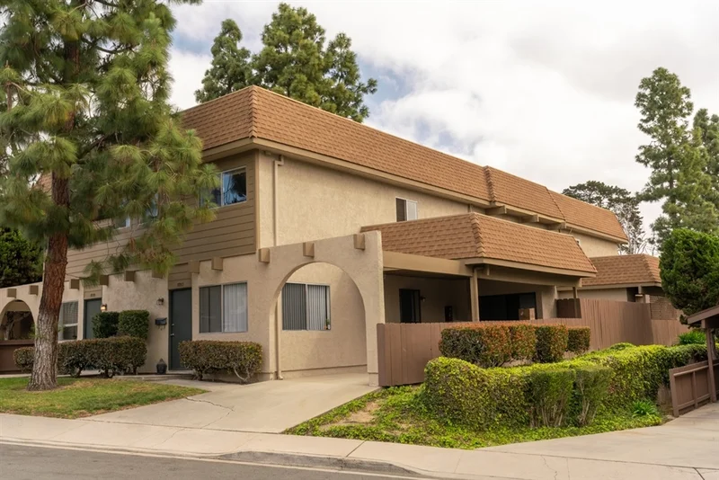 7853 Camino Raposa, San Diego, CA 92122