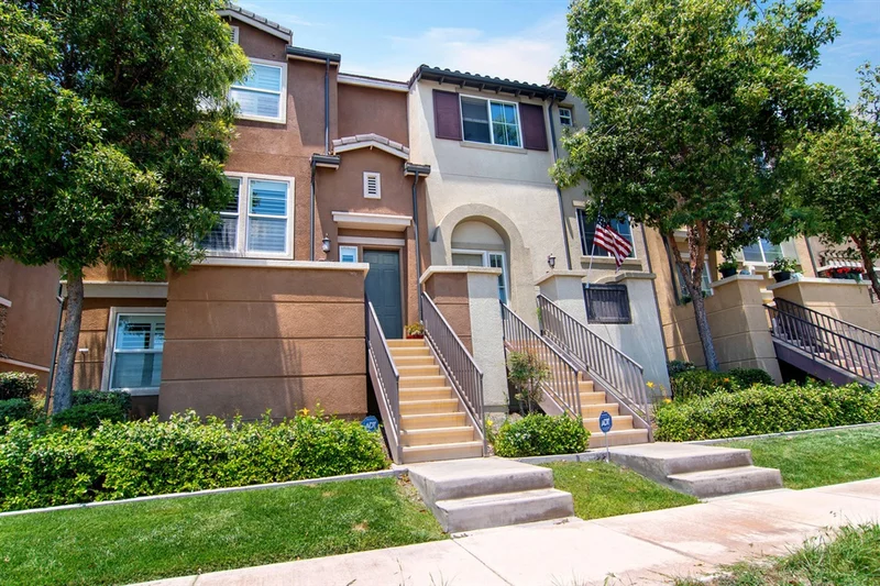 10149 Leavesly Tr, Santee, CA 92071
