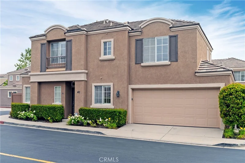 42 Rue Fontaine, Lake Forest, CA 92610
