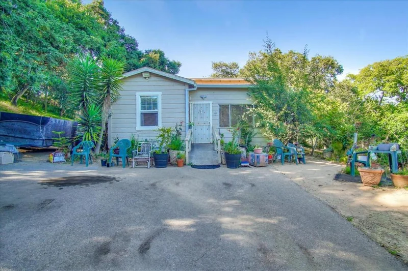 429 Echo Valley, Salinas, CA 93907