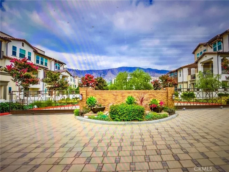 621 W. Foothill Blvd #48, Glendora, CA 91741