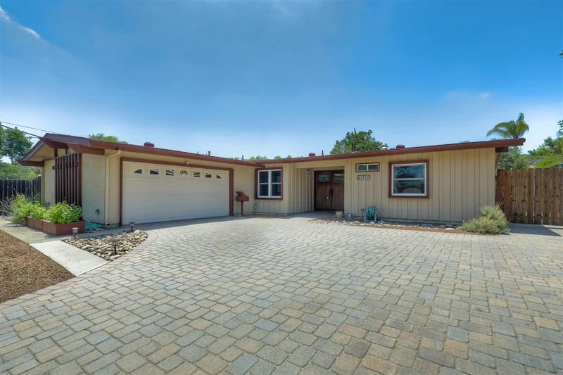 12337 Witt Rd, Poway, CA 92064