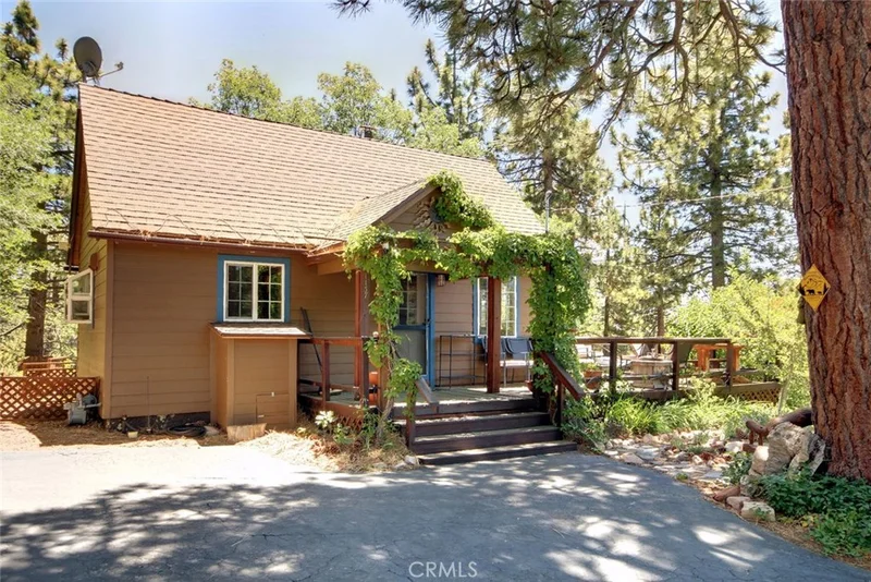 1137 Ridge, Fawnskin, CA 92333