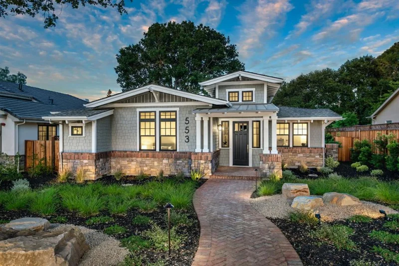 553 Palm, Los Altos, CA 94022
