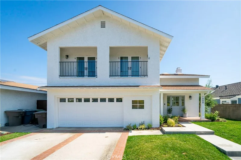 1000 Driftwood, Seal Beach, CA 90740