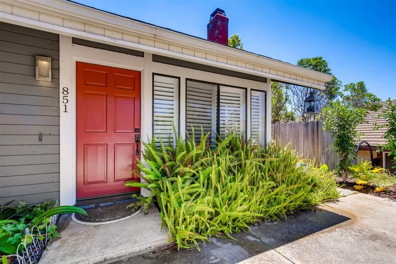 851 Nolbey, Cardiff By The Sea, CA 92007