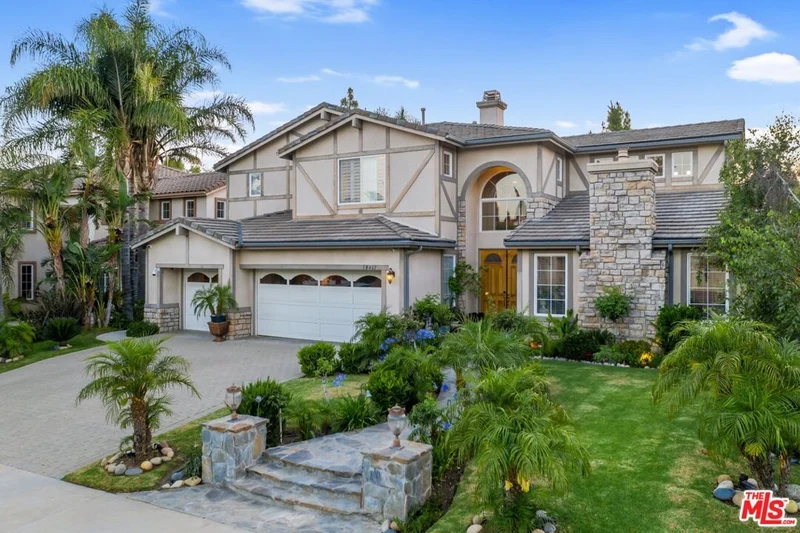 10461 Amberwood, Porter Ranch, CA 91326