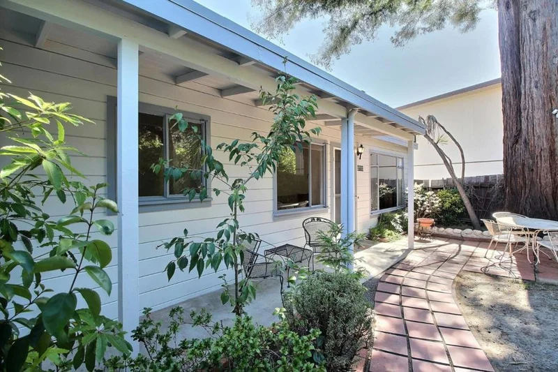 2732 Monserat, Belmont, CA 94002