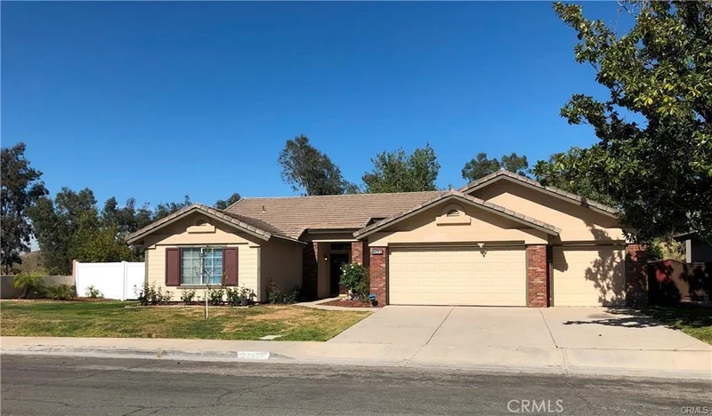 22430 Silver Dollar, Corona, CA 92883