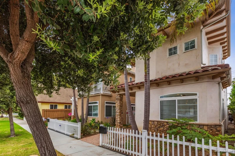 105 S Ditmar St, Oceanside, CA 92054