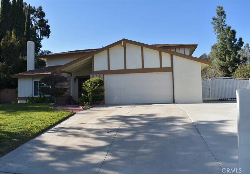 6153 Bluffwood Drive, Riverside, CA 92506