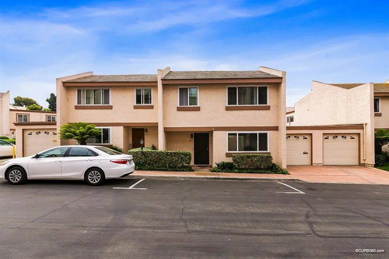 5565 Caminito Roberto, San Diego, CA 92111