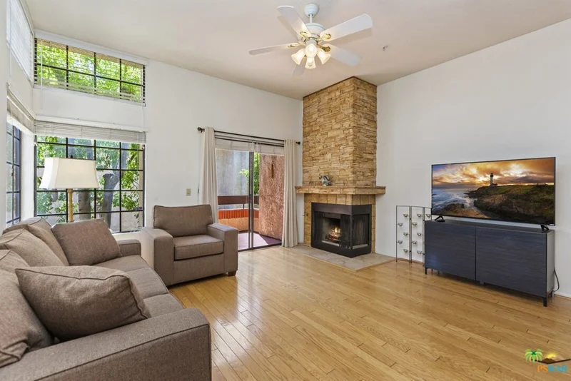 2601 Broadmoor #9, Palm Springs, CA 92264