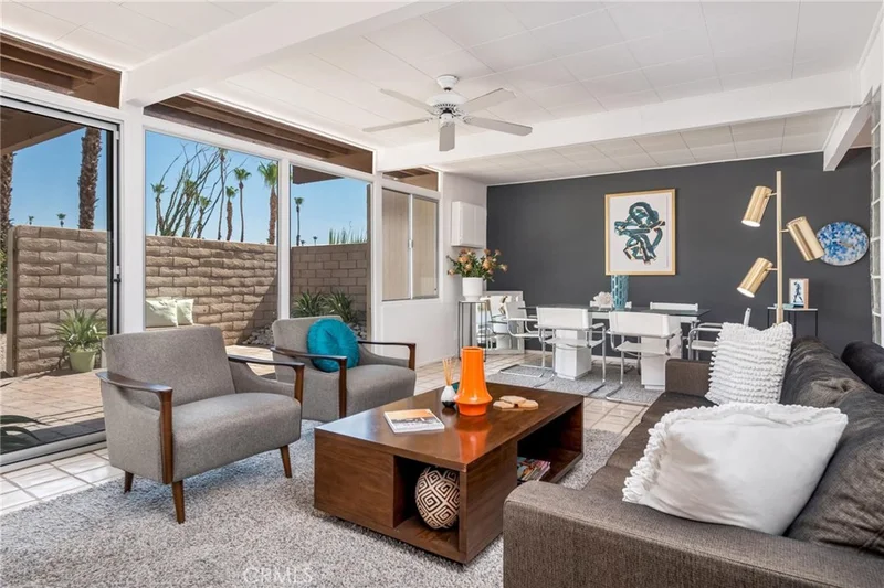 620 Vista Chino, Palm Springs, CA 92262