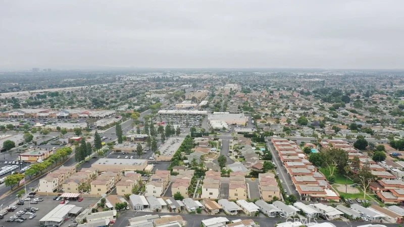 556 Harbor, Santa Ana, CA 92704