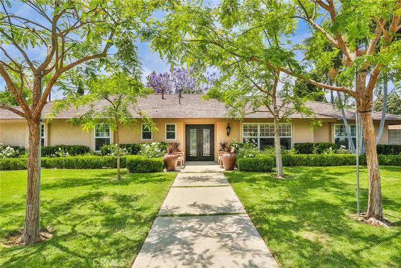 11591 Suburnas Way, North Tustin, CA 92705