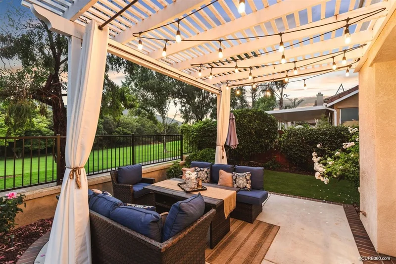548 Chesterfield Cir, San Marcos, CA 92069