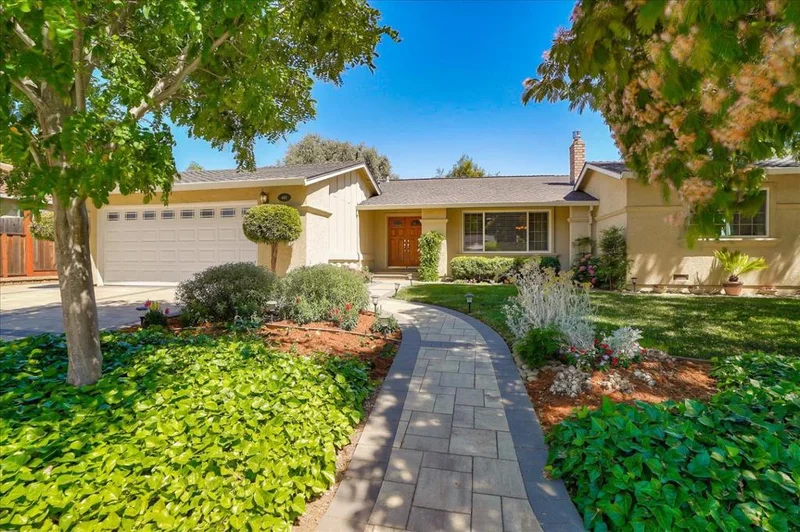 460 Corte Cabanil, Morgan Hill, CA 95037