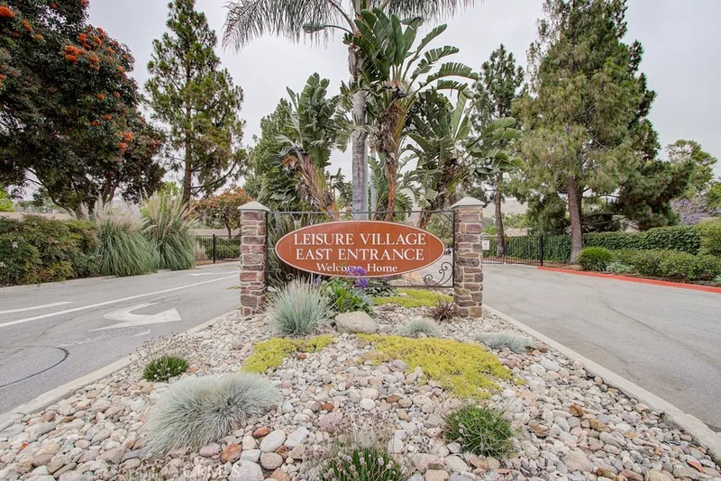 42102 Village 42, Camarillo, CA 93012