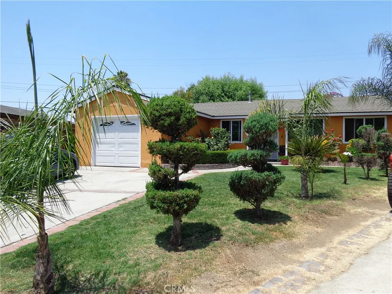 6141 Goodway, Azusa, CA 91702