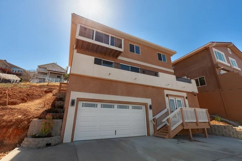 1033 Coronado Ave, Spring Valley, CA 91977