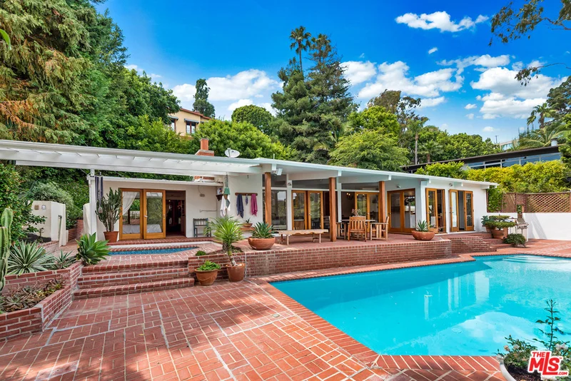 12311 Rochedale, Los Angeles, CA 90049