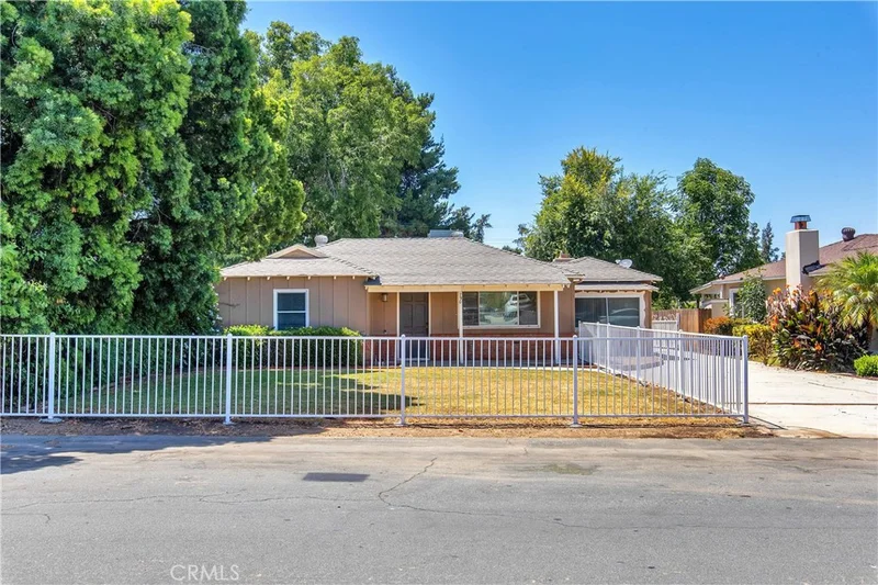 790 Via Bernardo, Corona, CA 92882