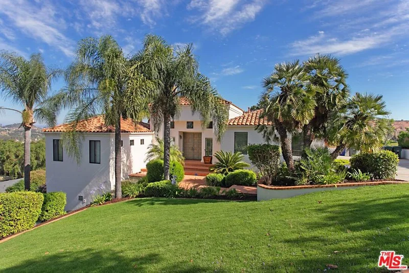 2991 Jesmond Dene Heights, Escondido, CA 92026