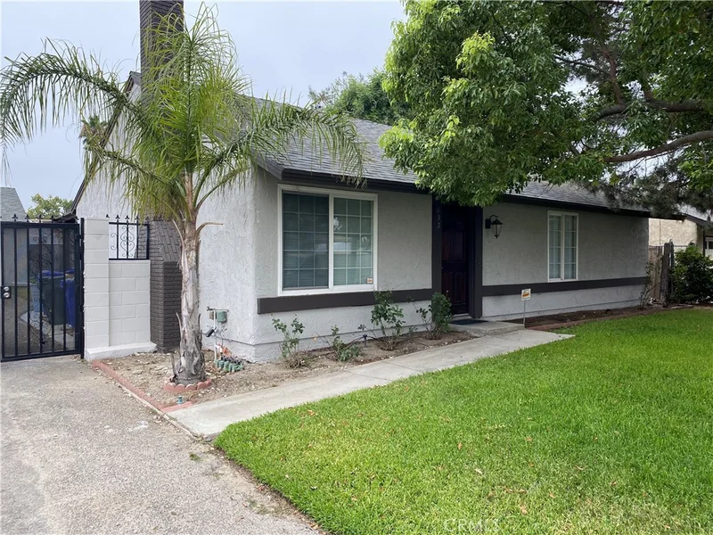 633 Linden, Rialto, CA 92376