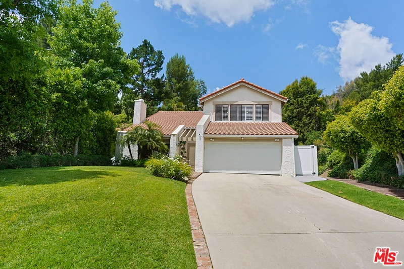 2999 Tiffany, Los Angeles, CA 90077