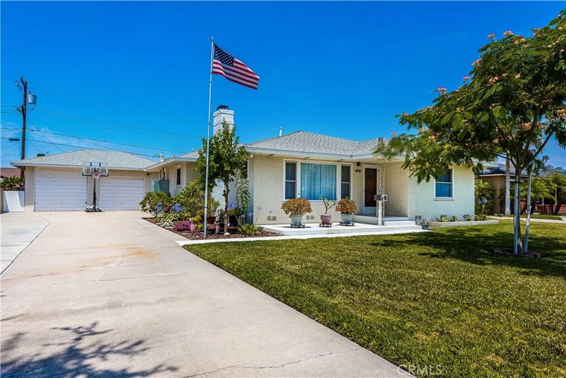 627 Carleton, Anaheim, CA 92801