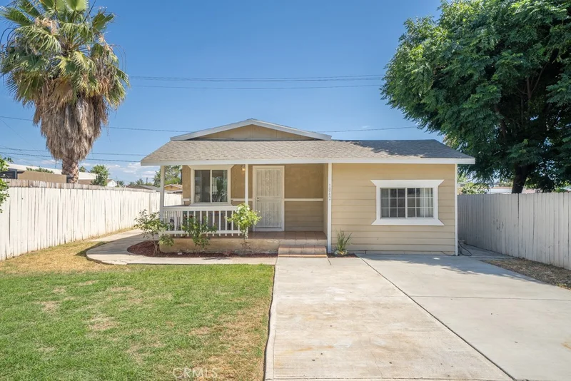 1842 Milton, Riverside, CA 92507