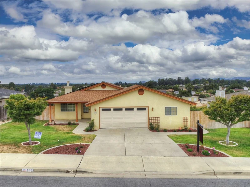 860 Bernita Place, Nipomo, CA 93444