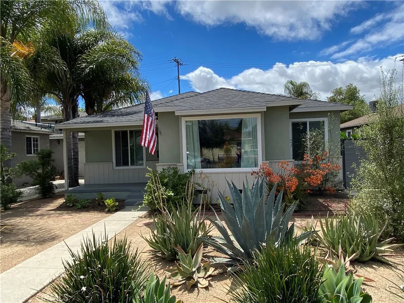 1885 San Francisco, Long Beach, CA 90806