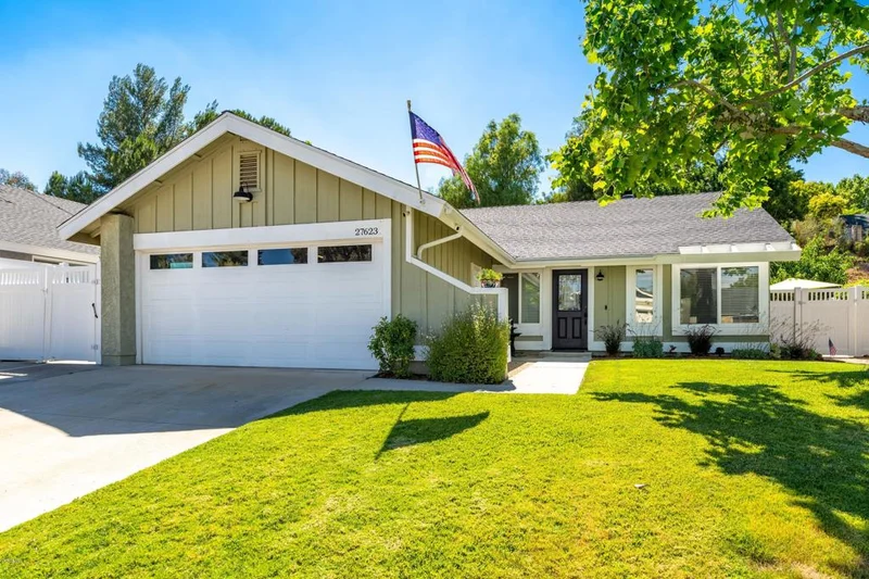 27623 Maple Ridge, Valencia, CA 91354