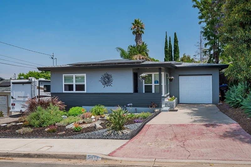 5472 Geneva Ave, San Diego, CA 92114