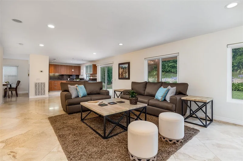 1023 Via Vera Cruz, San Marcos, CA 92078