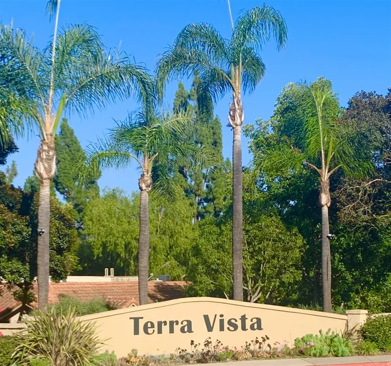 10341 Azuaga St #242, San Diego, CA 92129