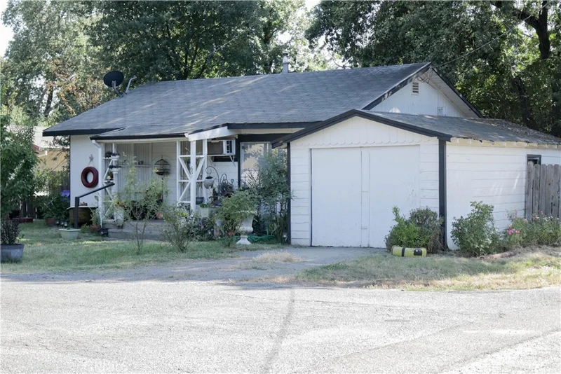 631 Santa Maria, Gerber, CA 96035