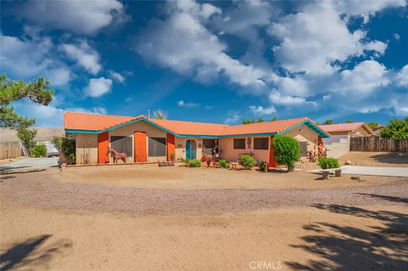 8647 Palomar Avenue, Yucca Valley, CA 92284