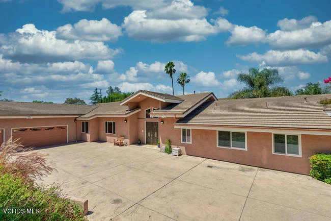 870 Calle Compo, Thousand Oaks, CA 91360