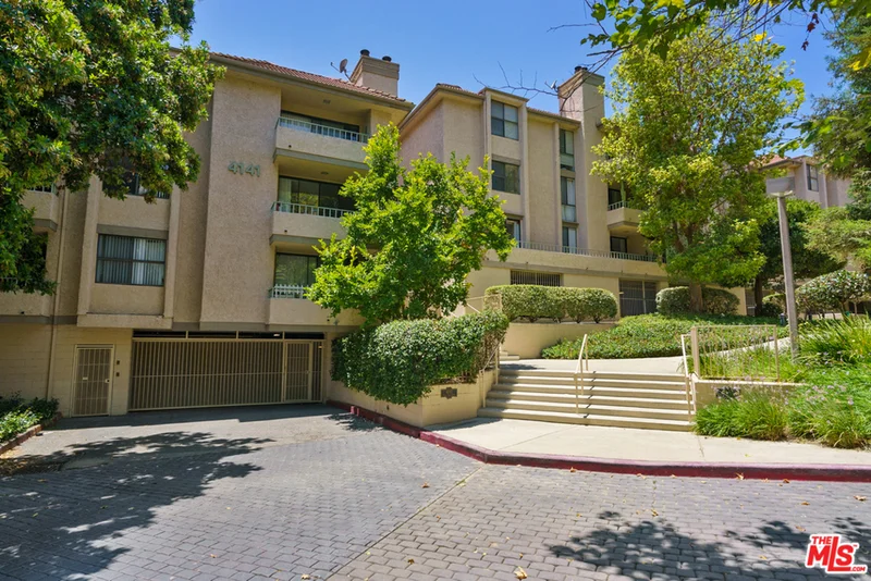 4141 Via Marisol #421, Los Angeles, CA 90042
