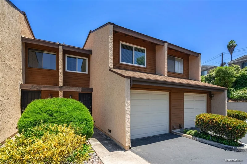 7715 Saranac Pl #2, La Mesa, CA 91942