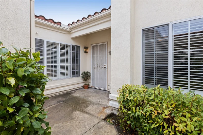29573 Castle Creek Ln, Escondido, CA 92026