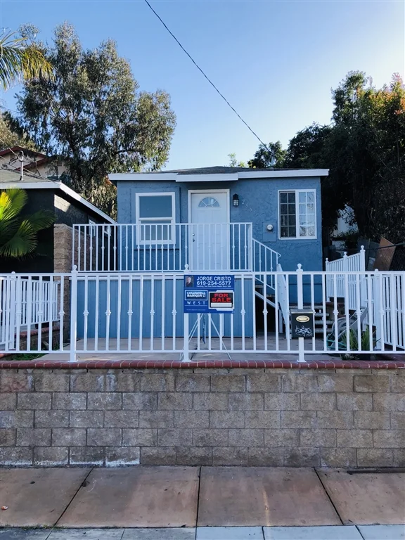 2985 Clay Ave, San Diego, CA 92113