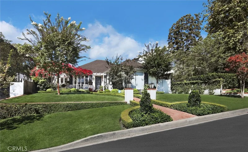 426 Holly Street, Laguna Beach, CA 92651