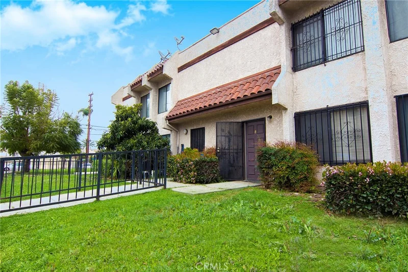 11414 Budlong, Los Angeles, CA 90044