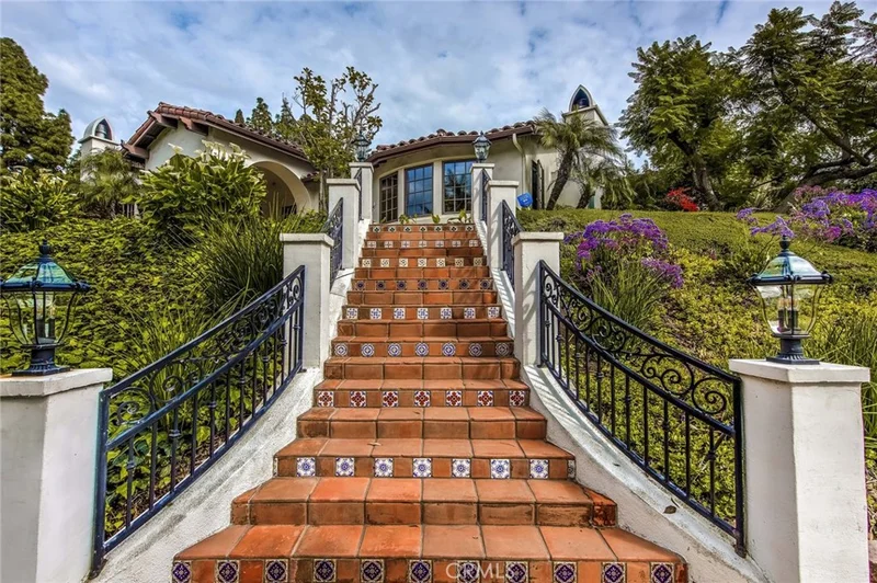 795 Peralta Hills, Anaheim Hills, CA 92807