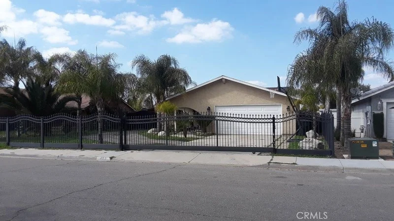 460 Water, Perris, CA 92571